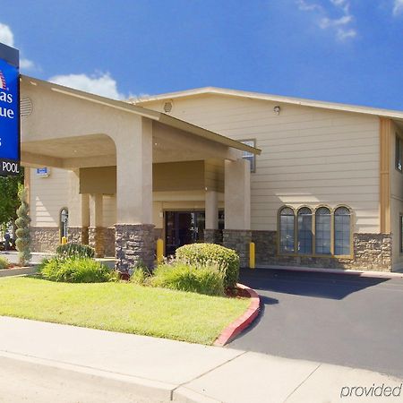 Americas Best Value Inn & Suites-East Бейкърсфийлд Екстериор снимка