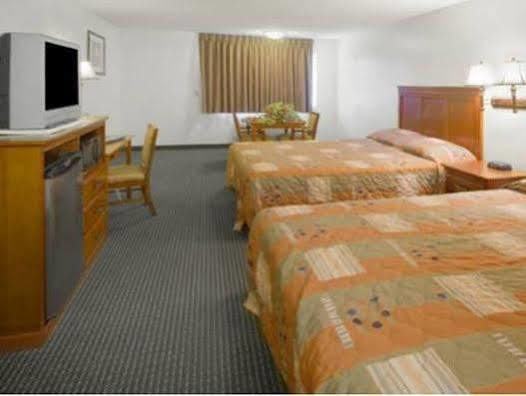 Americas Best Value Inn & Suites-East Бейкърсфийлд Екстериор снимка